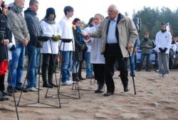  Zapalanie zniczy