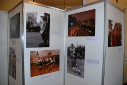  Fotografie, które przedstawiają Warszawę przez pryzmat młodego pokolenia