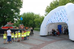  Swoje atrakcję zaprezentował również stołeczny WOPR oraz Centrum Nauki Kopernik.