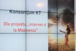  Prezentacja "Internet dla Mazowsza" zaprezentowana przez wykonawcę na początku realizacji inwestycji w 2013 roku.