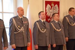  Obowiązki Komendanta Stołecznego Policji pełnić będzie dotychczasowy zastępca, inspektor Piotr Owsiewski (drugi od prawej).