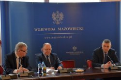  W spotkaniu udział wzięli m.in. wojewoda mazowiecki Zdzisław Sipiera oraz wicewojewodowie Sylwester Dąbrowski i Artur Standowicz.
