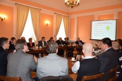  Spotkanie w Mazowieckim Urzędzie Wojewódzkim podsumowujące współpracę dyspozytorów służb z operatorami CPR.