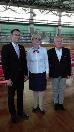  Na zdjęciu od lewej: Marcin Grabowski, Dorota Skrzypek Zbigniew Szczerba.