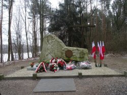 Na zdjęciu: pomnik poświęcony Powstaniu Styczniowemu. 